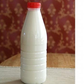 Молоко коровье, жирность 2,5-3%.