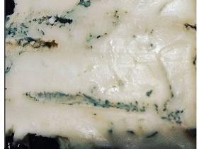Козий сыр с голубой плесенью