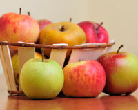 Как хранить яблоки 